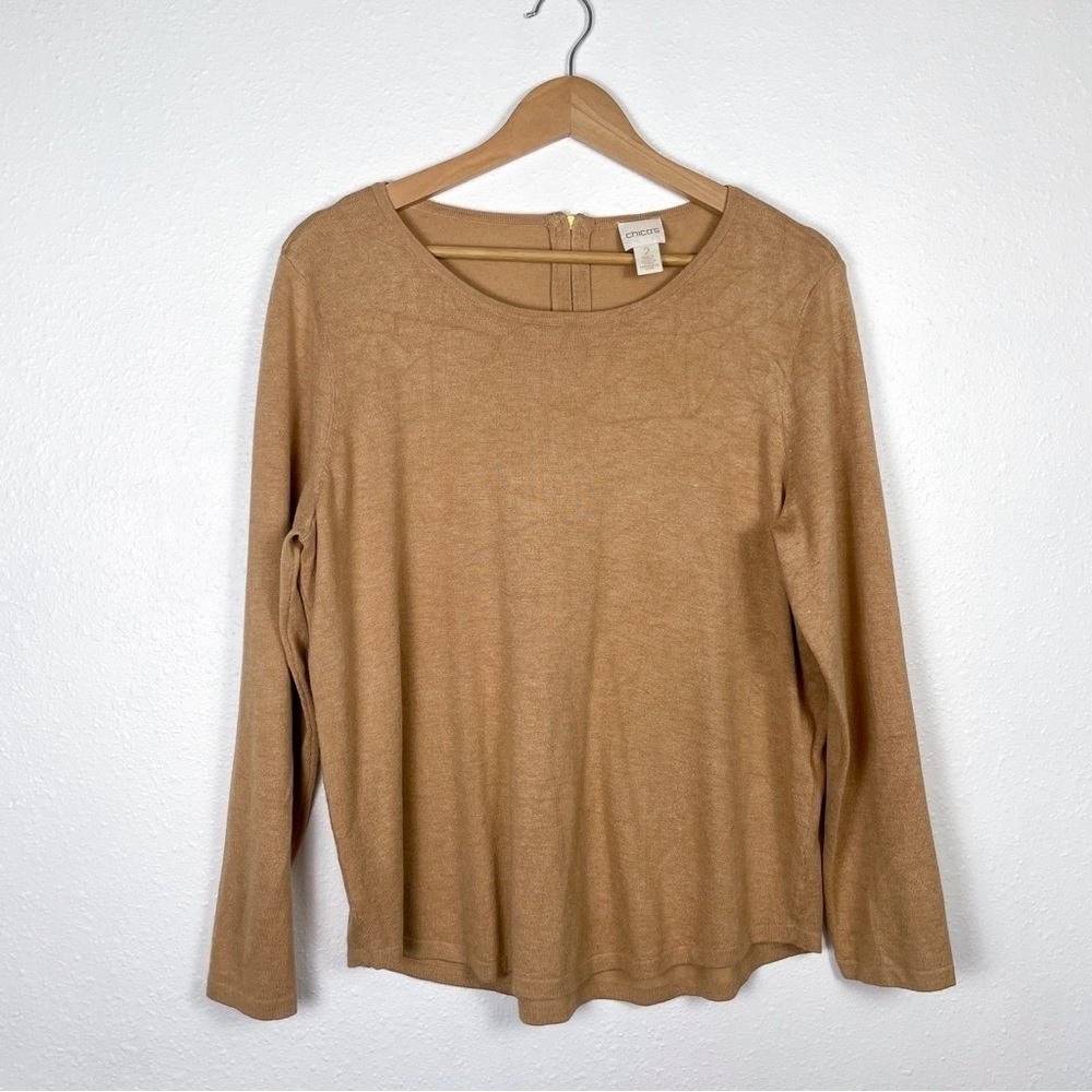 Chico's Size 2 (Large/ 12) tan sweater with gold back zipper detail